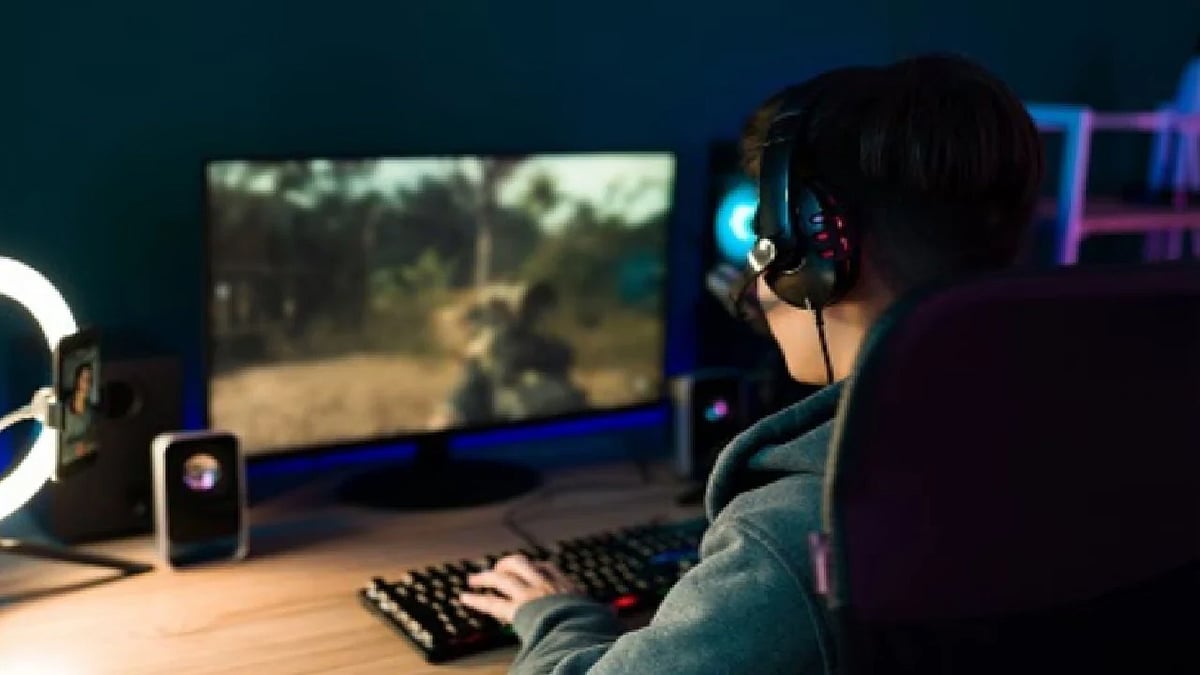 Moneycontrol : Esports