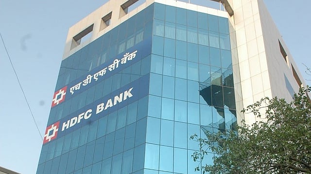 HDFC Bank Barred from Onboarding New Clients in Dubai Branch by Local Regulator