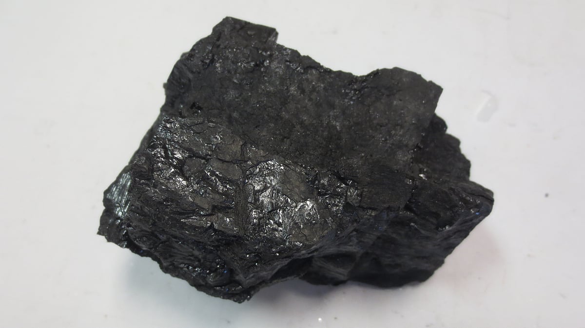 Indias Coal Exports Rise 23% in FY25