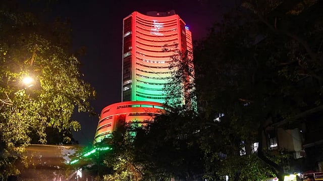 Markets to Track US-China Tariff Tensions, Inflation Data, Q2 Earnings this Week: Analysts   