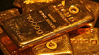 Gold Futures Hits Record ₹1.23 Lakh/10 g as US-China Tensions Spur Haven Demand 