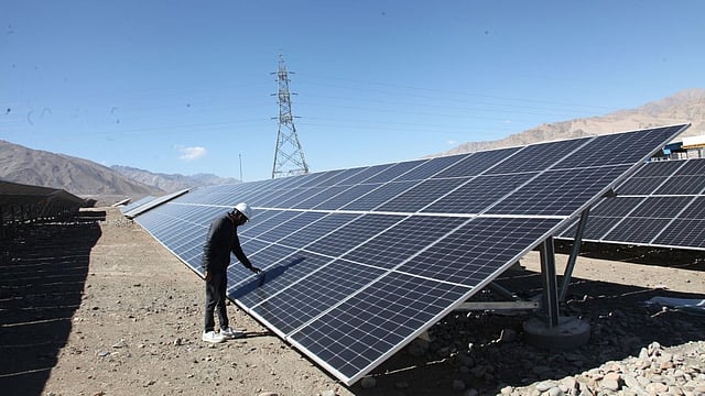 India Adds 4.9 GW Rooftop Solar Capacity under PM Surya Ghar Scheme; Only 13% of Target Met     