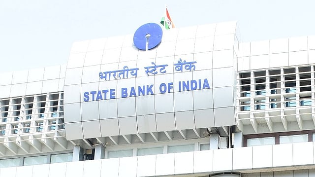 Govt Mulls Merging Smaller PSBs with Big Banks by FY27