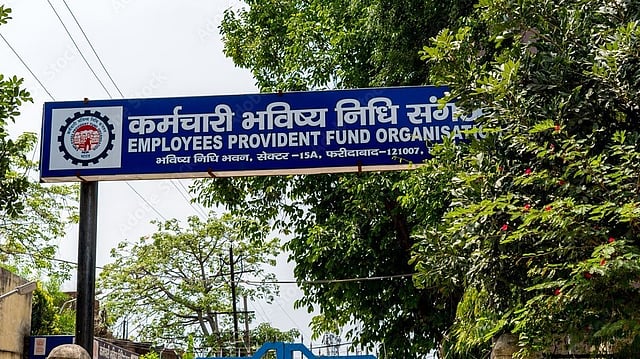 Centre Issues Clarification on New EPFO Rules Amid Online Criticism