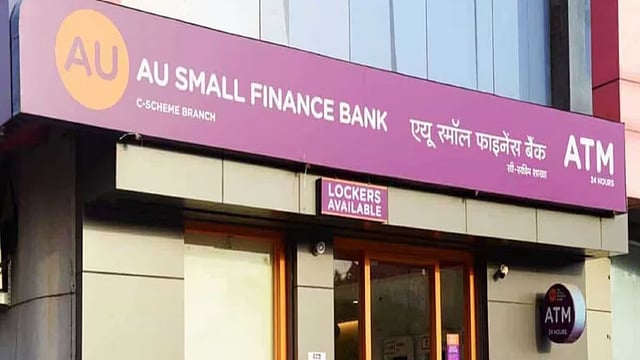 AU Small Finance Bank Q2 Net Dips 2% at ₹561 Cr      