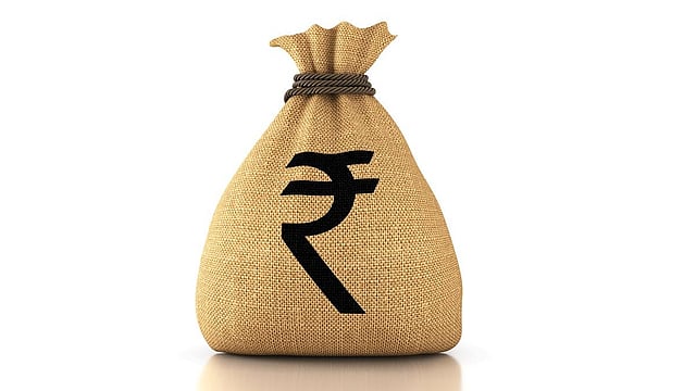 Rupee Falls 21 Paise to 88.40 Against US Dollar in Early Trade 