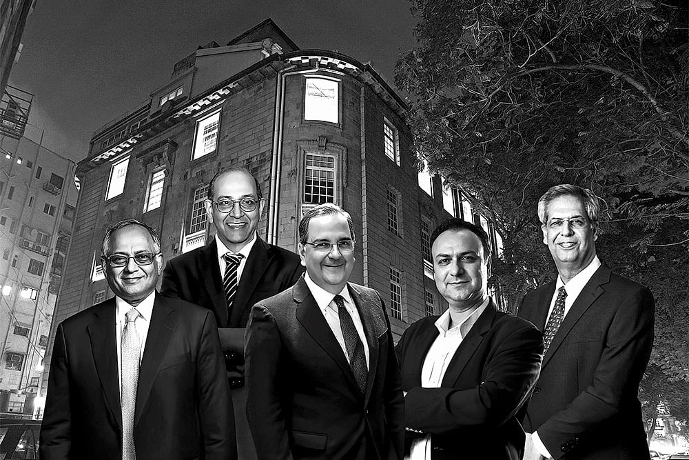 (L-R) Venu Srinivasan, Vijay Singh, Darius Khambata, Shapoor Mistry and Noel Tata   - null