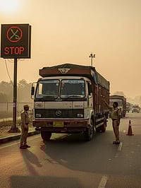 Delhi Bans Entry of Non-BS-VI Commercial Vehicles from November 1 — Here's Why Delhi Bans Entry of Non-BS-VI Commercial Vehicles from November 1 — Here's Why