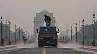 Delhi’s Air Quality Remains ‘Very Poor’ as Smog Thickens—Here's Why Photo by Suresh Pandey : Delhi’s AQI remained in the ‘very poor’ category