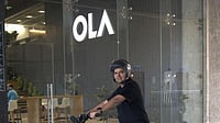 Ola Electric Q2 Losses Narrow to ₹418 Cr Even as Sales Nosedive; Shares Down 2% X_#@Bhavish Aggarwal