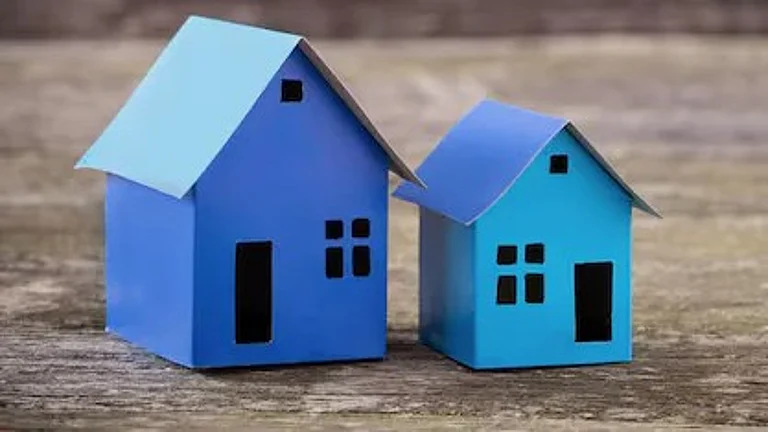 Bajaj Housing Finance reported an 18 % rise - freepik