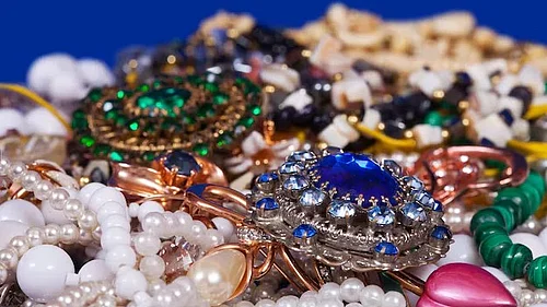 US Tariffs, Weak Demand Hit Gems and Jewellery Exports; GJEPC Seeks Duty Relief Ahead of Budget