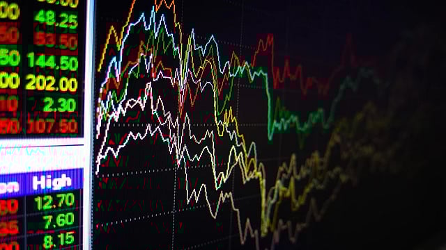 Equity Markets Fall in Early Trade after 6-Day Rally