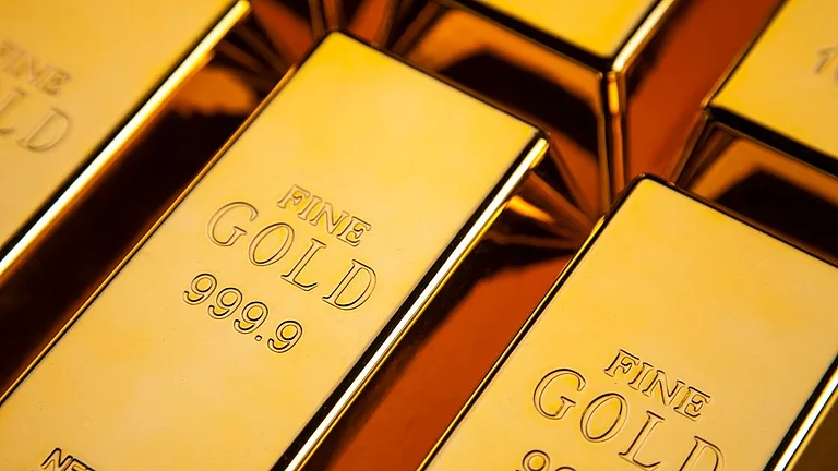 Gold Declines - null