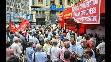 Indian Trade Unions Flag Concerns Over New Labour Codes, Plan Nationwide Protests