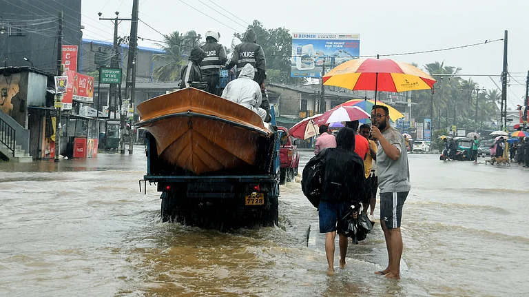 Cyclone Ditwah’s approach brings heavy rain and strong winds to Tamil Nadu - Photo by IMAGO / Xinhua