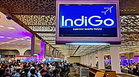 X : IndiGo, SpiceJet Shares Tumble Over 7% Amid West Asia Chaos, Travel Platforms Also Under Pressure