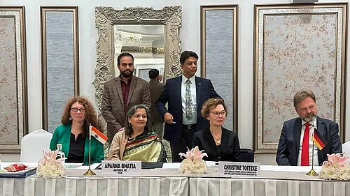 Photo by IMAGO / ANI News : Advisor, DEA, Aparna Bhatia and Director General Asia Christine Toetzke successfully conclude the India- Germany Government Negotiations on Development Cooperation 2025