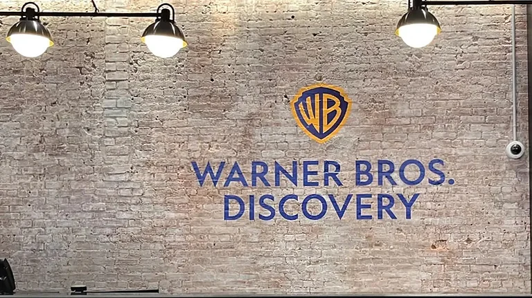 How Trump Family Could Decide Paramount’s $108 bn Bid for Warner Bros - Warner Bros. Discovery
