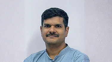 Don't Ask for ₹100 Cr, Ask for ₹3 Cr: Why This Expert Wants Deep Tech Cos to Take One Step at a Time