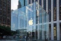 Apple India GCC Faces Red Flags over Data Backups and Audit Trails Shutterstock : Auditors Flag Compliance Lapses in Apple’s India Centre, Raise Concerns over Data Backups & Audit Trails