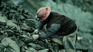 PMO Directs Coal India Subsidiaries to Be Listed by 2030 — Here’s Why