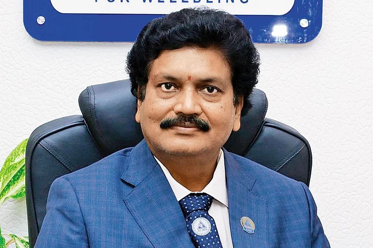 Prasanna Kumar Motupalli
CMD, NLCIL - null