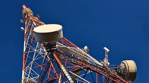 Telcos Seek Steep Licence fee Cut in Budget 2026 to Ease Financial Burden