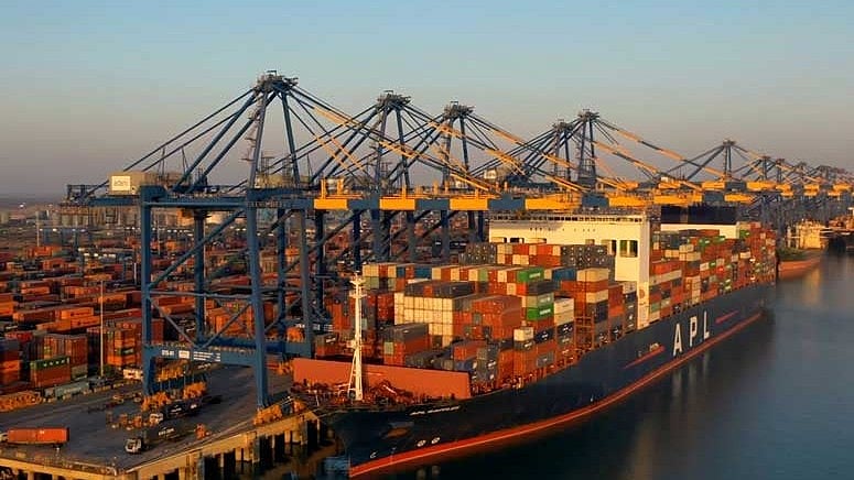 CSL Delivers Multi Purpose Vessel to German Shipping Firm - null