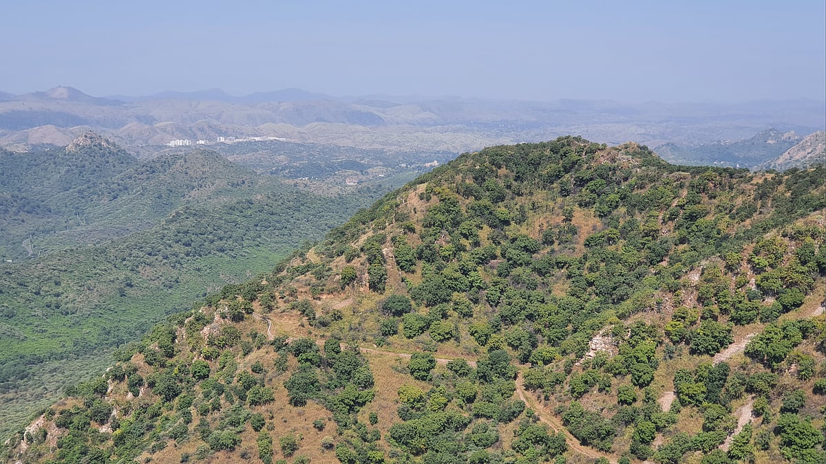 Supreme Court to Form Expert Panel on Aravalli Mining, Warns Against Illegal Mining