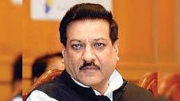 MoUs Signed at Davos: Cong Leader Prithviraj Chavan Seeks 'White Paper' From Fadnavis