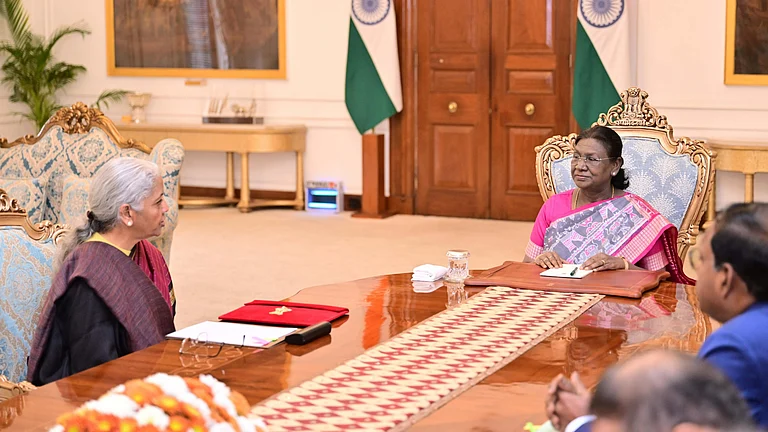 FM Sitharaman - null