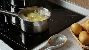 E-Cooking Could Fuel India’s Energy Transition After EV Push, Says Report