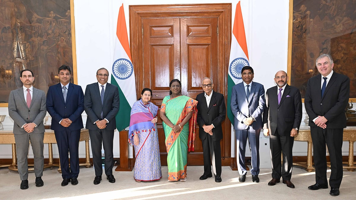 Senior industry leaders from India, the UK and Europe presented a shared vision for the India–UK/Europe Green Corridor to President Murmu 