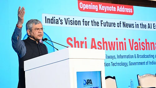 Digital Platforms Must Ensure Fair Revenue Sharing With Content Creators, Says Ashwini Vaishnaw