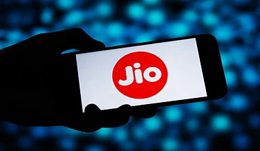 Jio Financial Services Ltd Infuses ₹2,000 Cr in Its Arm