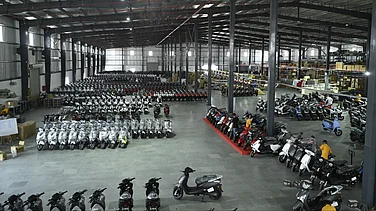 Motilal Oswal Acquires 1.65% Stake in Zelio E-Mobility for ₹9.8Cr