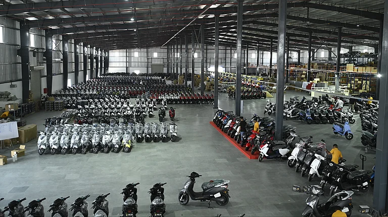 Motilal Oswal Acquires 1.65% Stake in Zelio E-Mobility - null