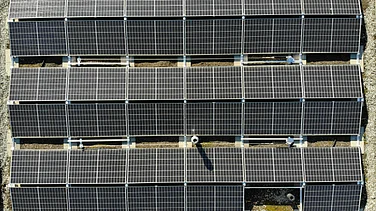 India’s Solar Power to Quadruple, Wind to Triple by 2036 Amid Clean Energy Surge