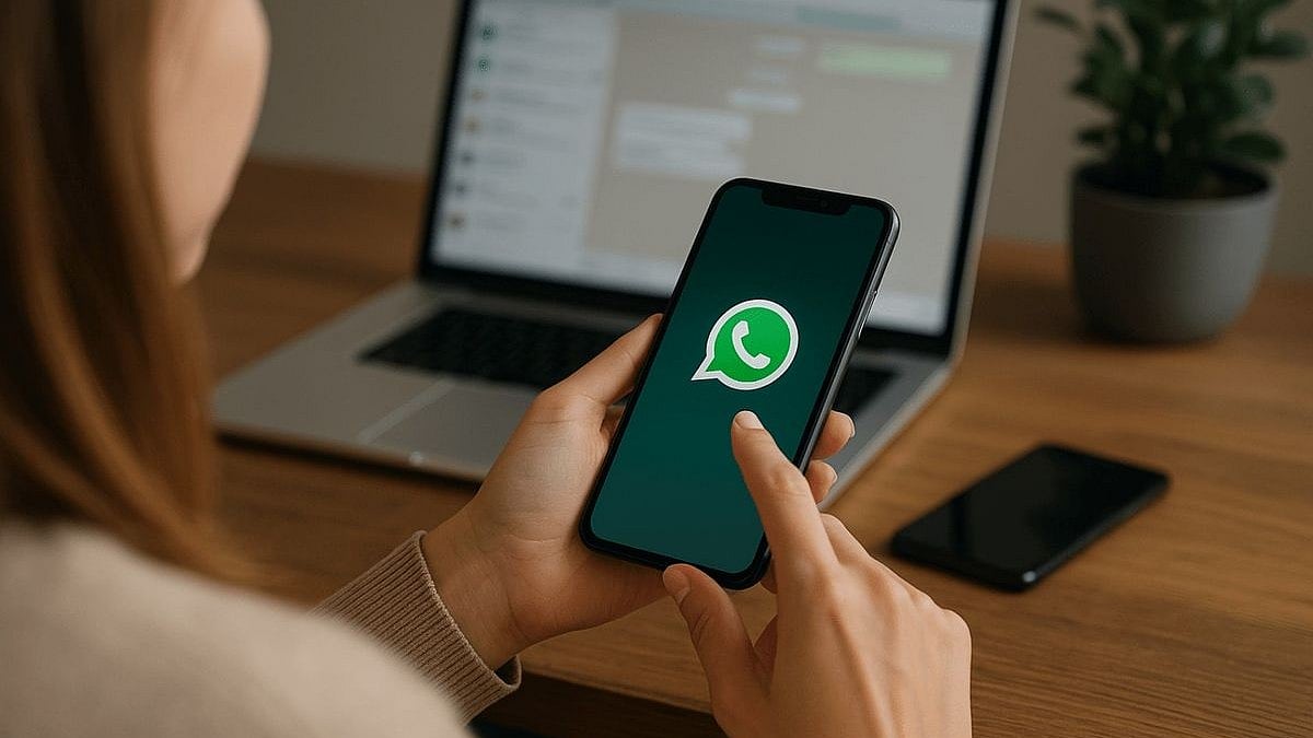 WhatsApp Could Let You Message Without Phone Numbers  - FreePik