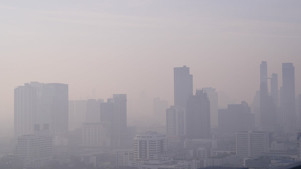 Smog blankets a city skyline amid worsening global air pollution levels in 2025 - null