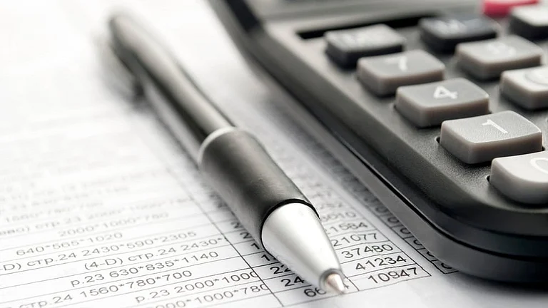 Centre to Remove 1-Yr Imprisonment Provision for Allottees for Non-Compliance with Realty Norms - null