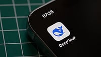 Users face disruptions as DeepSeek chatbot experiences prolonged global service outage