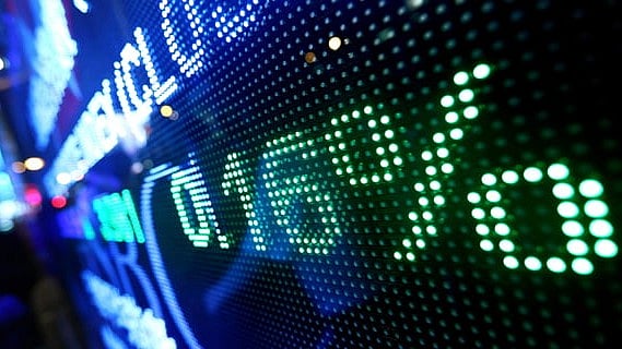 Market ends flat after gaining over 500 points in the morning session - null