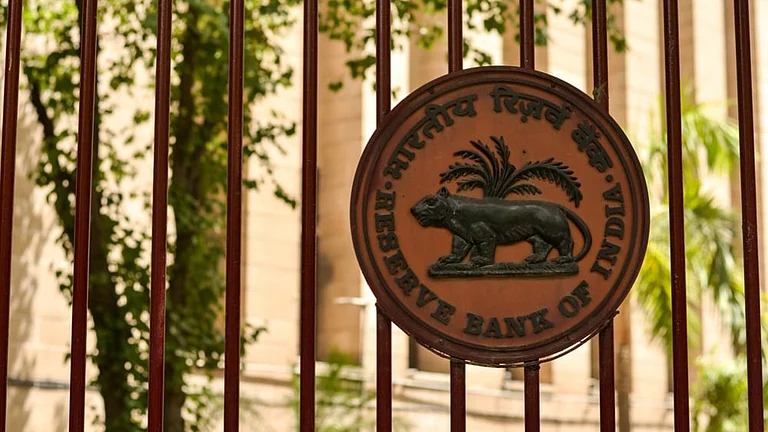 RBI Panel Proposes To Raise Promoters Cap To 26% In Pvt Banks - null