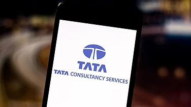 TCS Shares Fall 2% Despite Strong Q4 Results, Brokerages Flag Growth Concerns