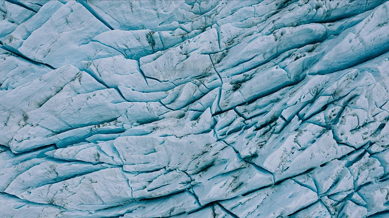 Glacier melt in high mountain region - Photo by Martin Sanchez