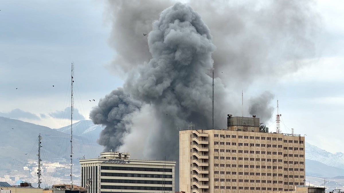 Global Oil Lifeline at Risk as US Begins Hormuz Blockade Following Deadlocked Talks