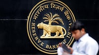 RBI to Conduct ₹2 Lakh Cr 7-Day VRRR Auction on Apr 17