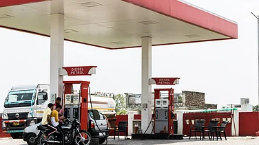 No PUC, No Fuel: Delhi Cracks Down on Polluting Vehicles